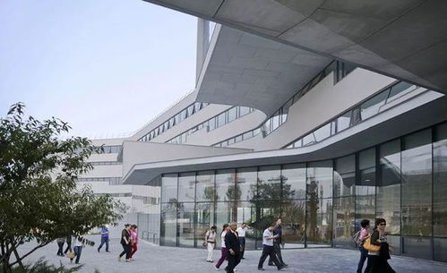 以人育人，共同发展 北京四中教育集团的技术开发实践与育人理念融合